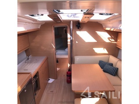 Dufour 390 Grand Large - Yacht Charter Sailica