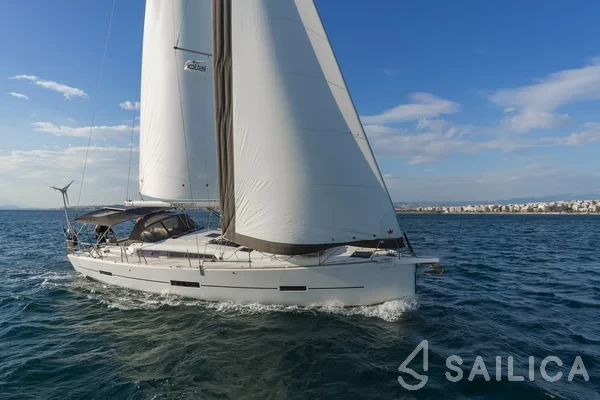 Dufour 460 GL - Yacht Charter Sailica
