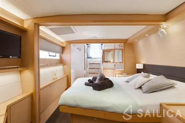 Lagoon 560 - Yacht Charter Sailica