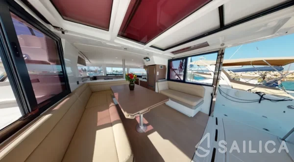 Bali 4.1 - Yacht Charter Sailica