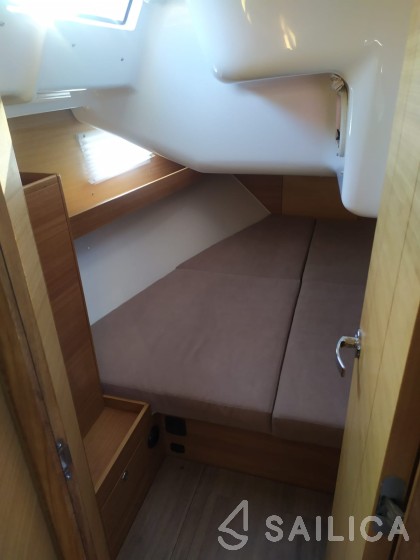Elan Impression 40.1 - Yacht Charter Sailica