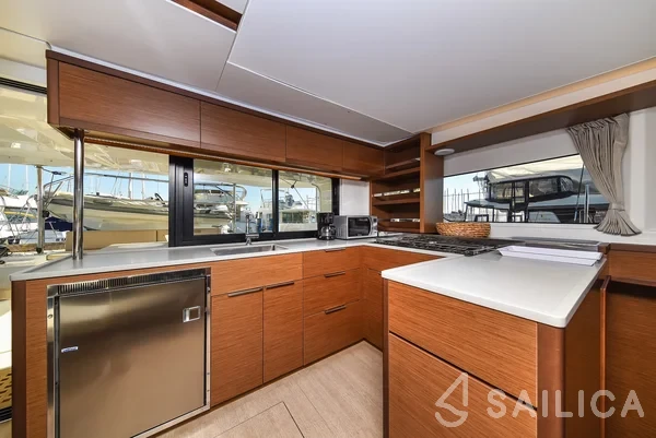 Lagoon 46  - Yacht Charter Sailica
