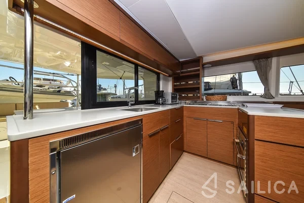Lagoon 46  - Yacht Charter Sailica
