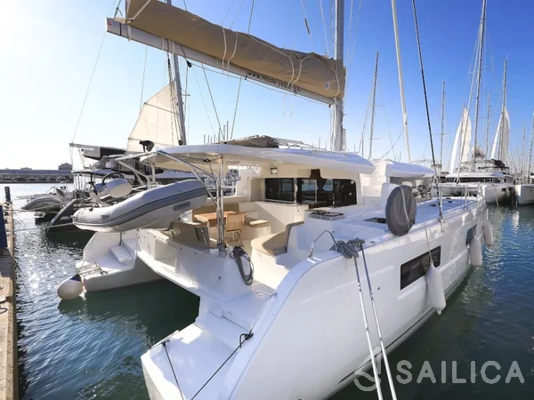 Lagoon 46  - Yacht Charter Sailica
