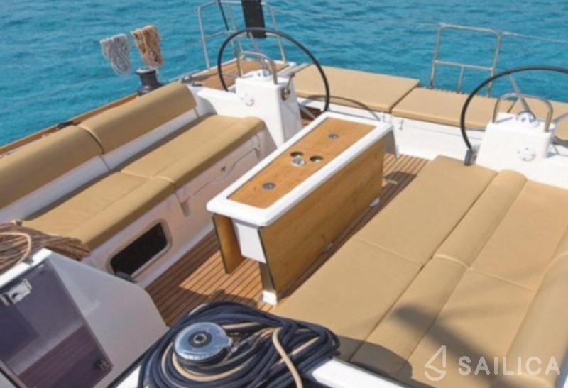 Dufour 460 GL - Yacht Charter Sailica