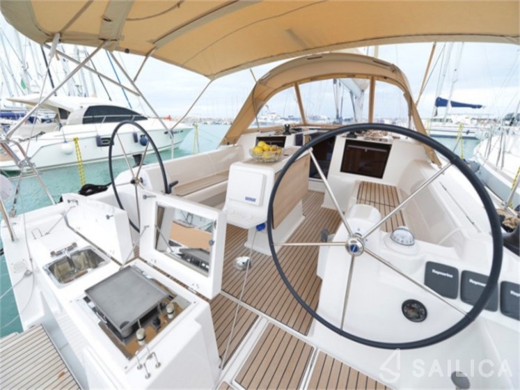 Dufour 412 Grand large - Yacht Charter Sailica