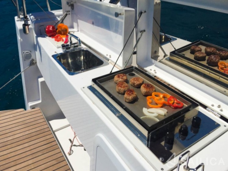 Dufour 412 Grand large - Yacht Charter Sailica