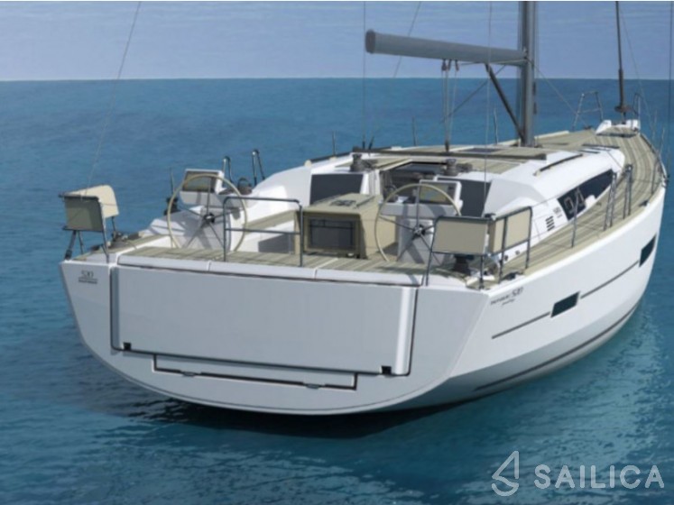 Dufour 520 GL - Yacht Charter Sailica
