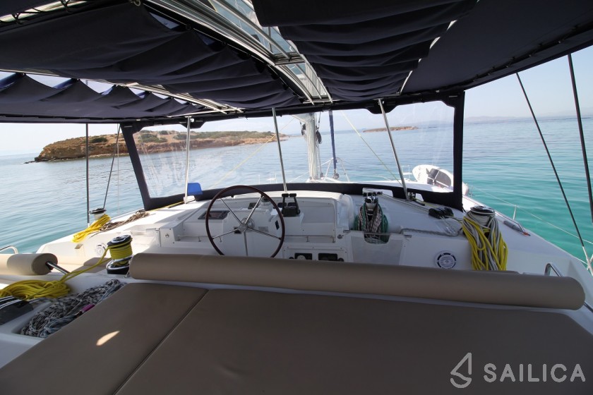 Lagoon 500 - Yacht Charter Sailica