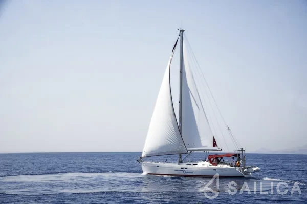 Oceanis 473 - Yacht Charter Sailica