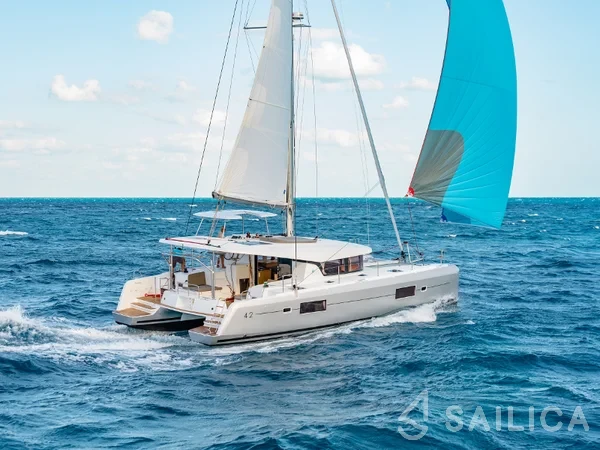 Lagoon 42 - Yacht Charter Sailica