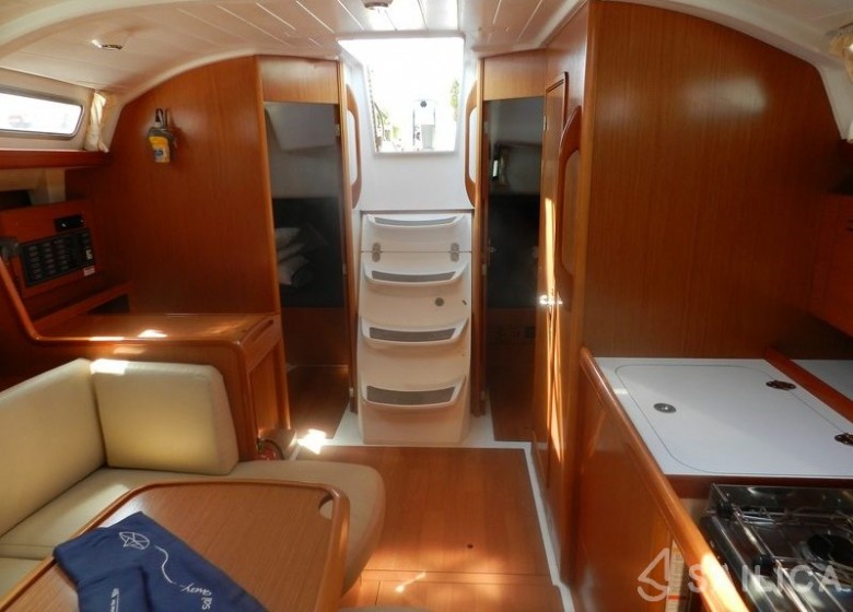Cyclades 39 - Yacht Charter Sailica