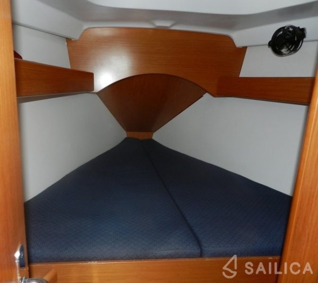Cyclades 39 - Yacht Charter Sailica