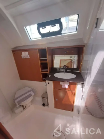 Bavaria 41 Cruiser - Yacht Charter Sailica