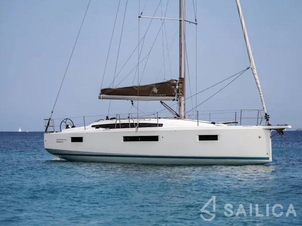 Sun Odyssey 410 - Yacht Charter Sailica