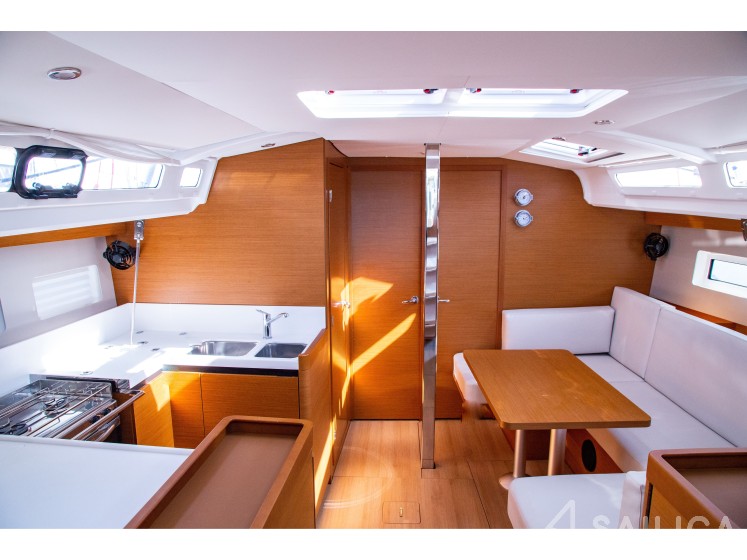 Sun Odyssey 440 - Yacht Charter Sailica