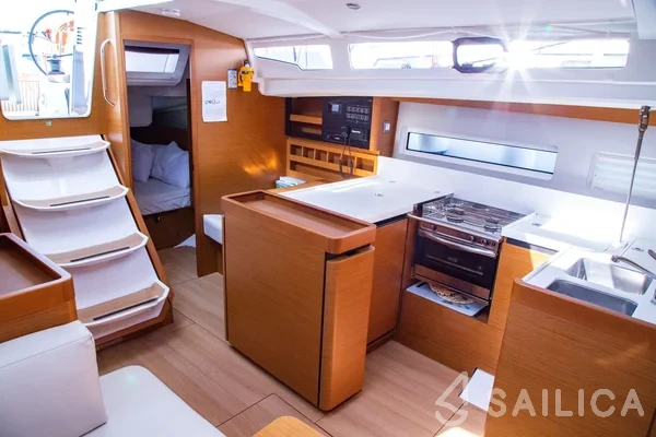 Sun Odyssey 440 - Yacht Charter Sailica