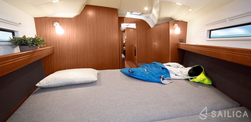 Bavaria 41 Cruiser - Yacht Charter Sailica