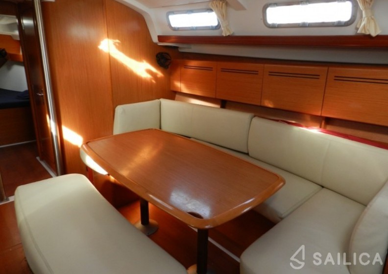 Cyclades 43.4 - Yacht Charter Sailica