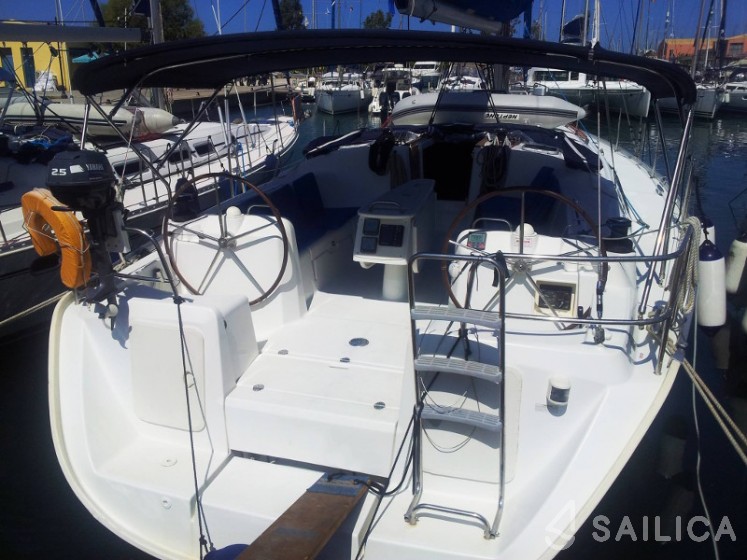 Cyclades 43.4 - Yacht Charter Sailica