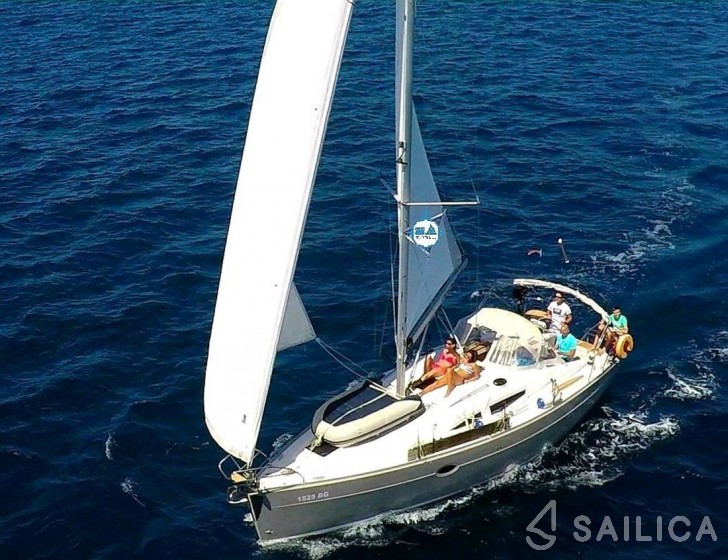 Elan 344 Impression - Yacht Charter Sailica