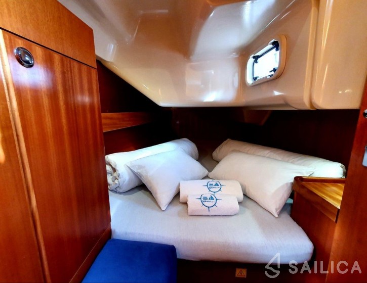 Elan 344 Impression - Yacht Charter Sailica