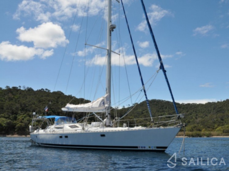 Feeling 546 - Yacht Charter Sailica