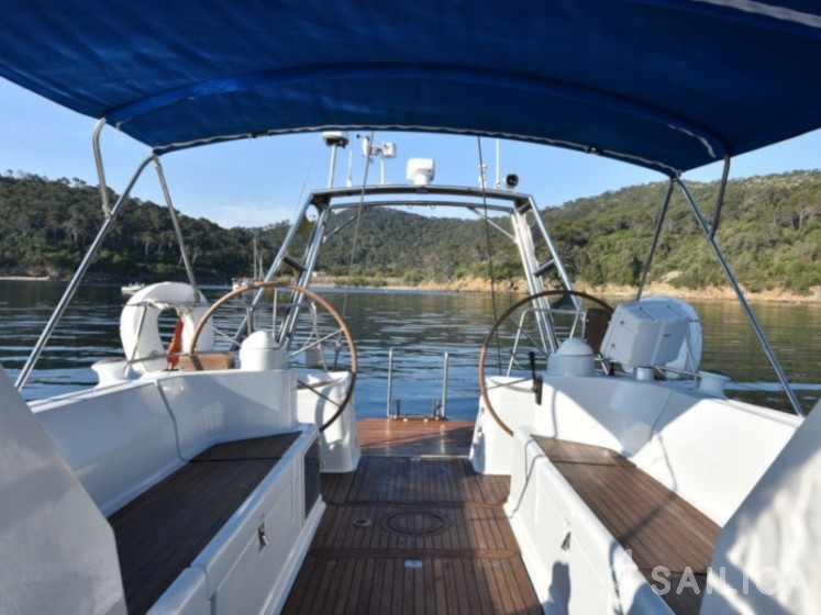 Feeling 546 - Yacht Charter Sailica