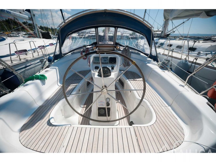 Bavaria 38 Cruiser - Yacht Charter Sailica