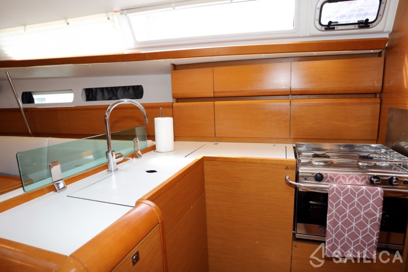 Sun Odyssey 449 - Yacht Charter Sailica