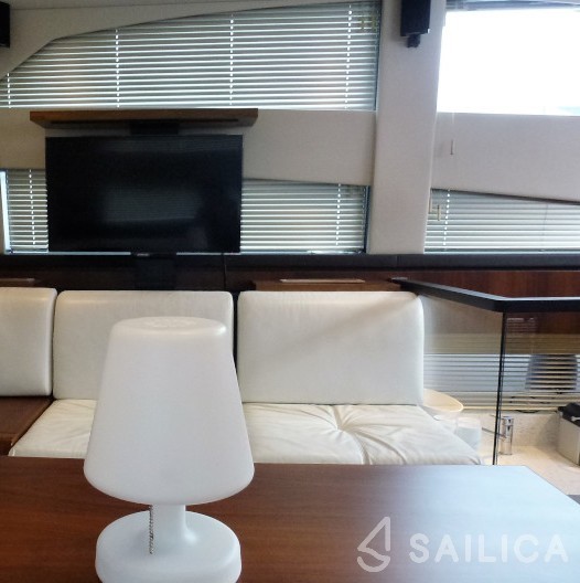 Fairline Squadron 42 - Yacht Charter Sailica