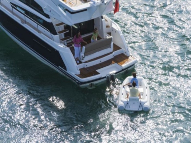 Fairline Squadron 42 - Yacht Charter Sailica