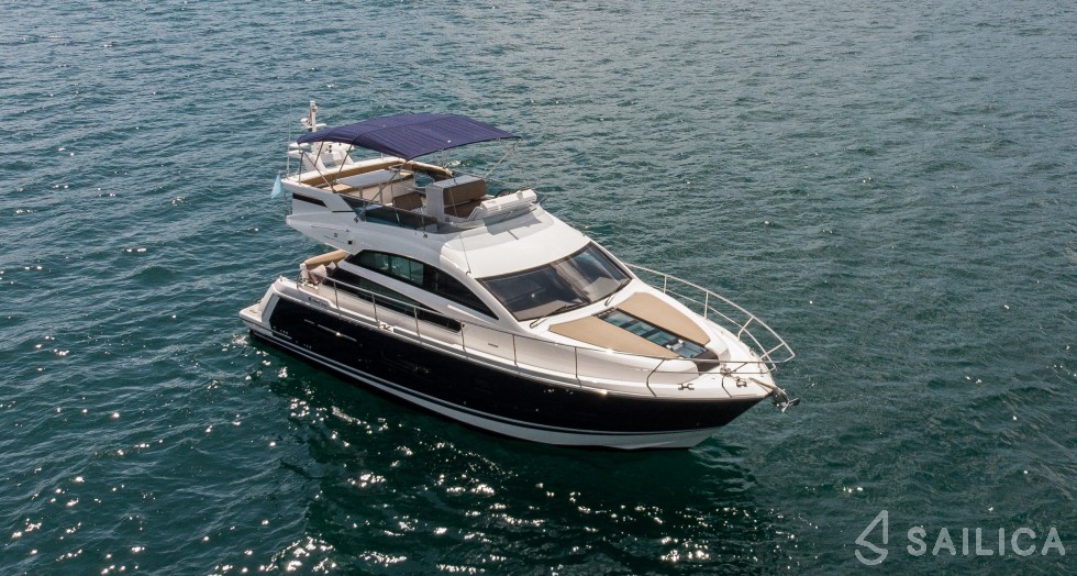 Fairline Squadron 42 - Yacht Charter Sailica