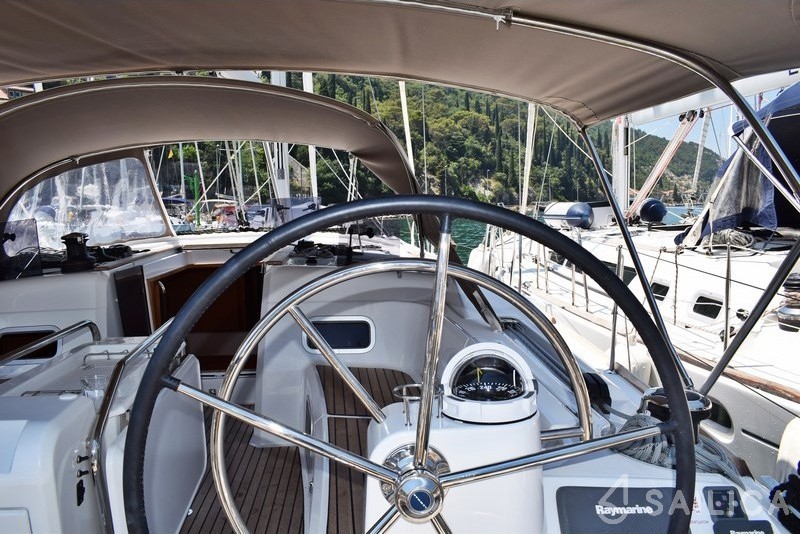 Sun Odyssey 479 - Yacht Charter Sailica