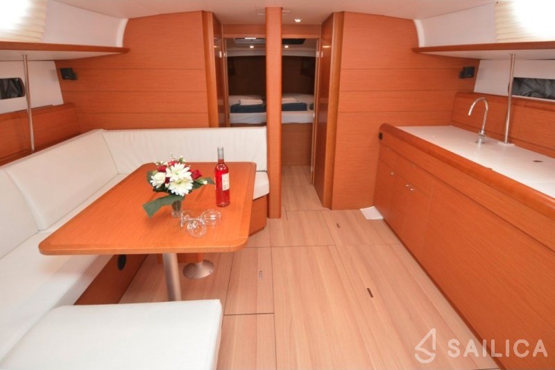 Sun Odyssey 479 - Yacht Charter Sailica