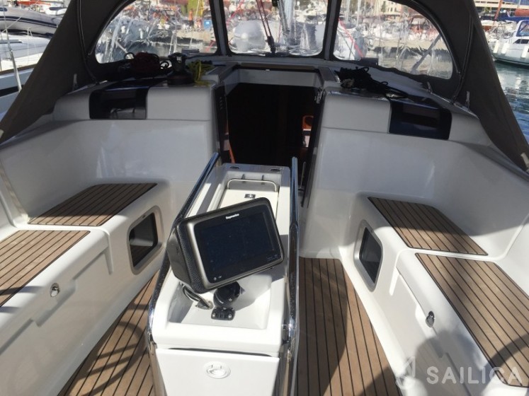 Sun Odyssey 449 - Yacht Charter Sailica