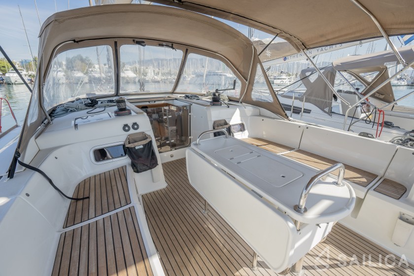 Sun Odyssey 519 - Yacht Charter Sailica