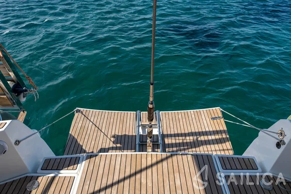 Sun Odyssey 519 - Yacht Charter Sailica