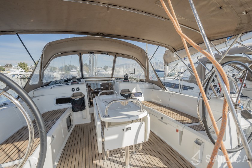 Sun Odyssey 519 - Yacht Charter Sailica