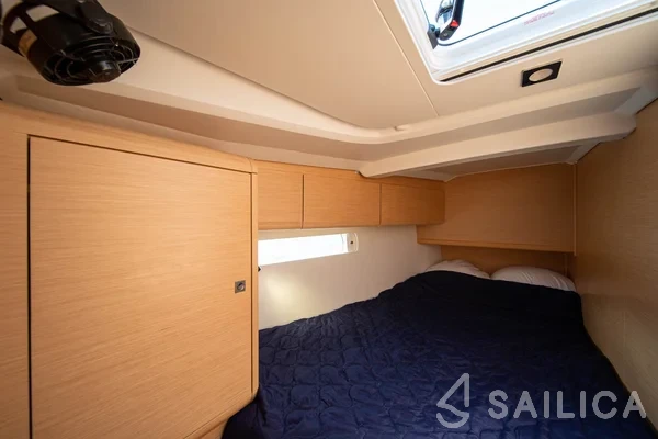 Sun Odyssey 519 - Yacht Charter Sailica