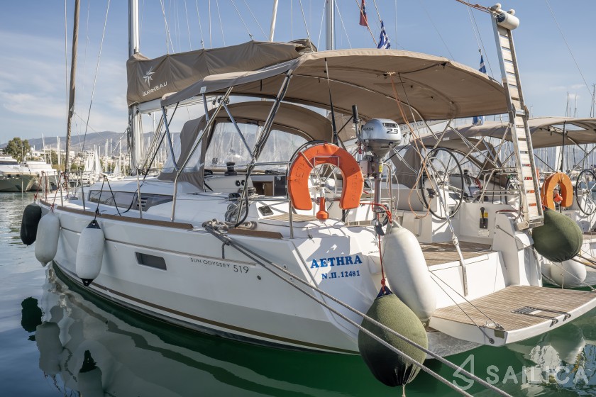 Sun Odyssey 519 - Yacht Charter Sailica
