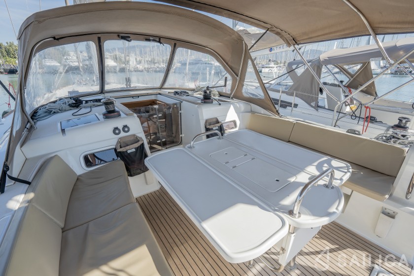 Sun Odyssey 519 - Yacht Charter Sailica