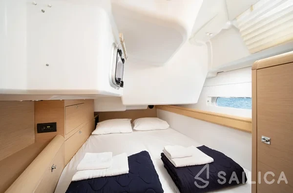 Sun Odyssey 519 - Yacht Charter Sailica