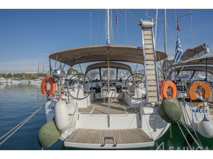 Sun Odyssey 519 - Yacht Charter Sailica