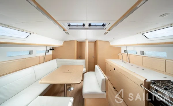 Sun Odyssey 519 - Yacht Charter Sailica