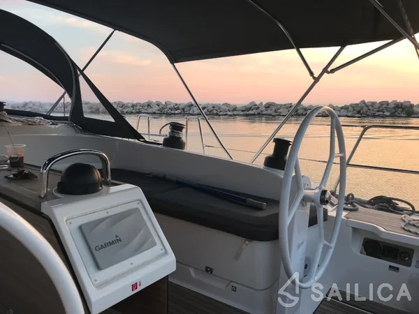 Bavaria 51 Cruiser - Yacht Charter Sailica