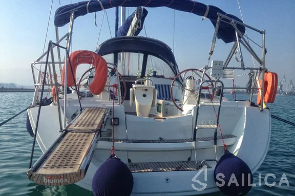 Sun Odyssey 42i - Yacht Charter Sailica