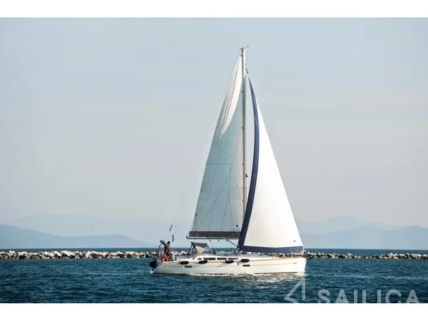 Sun Odyssey 42i - Yacht Charter Sailica