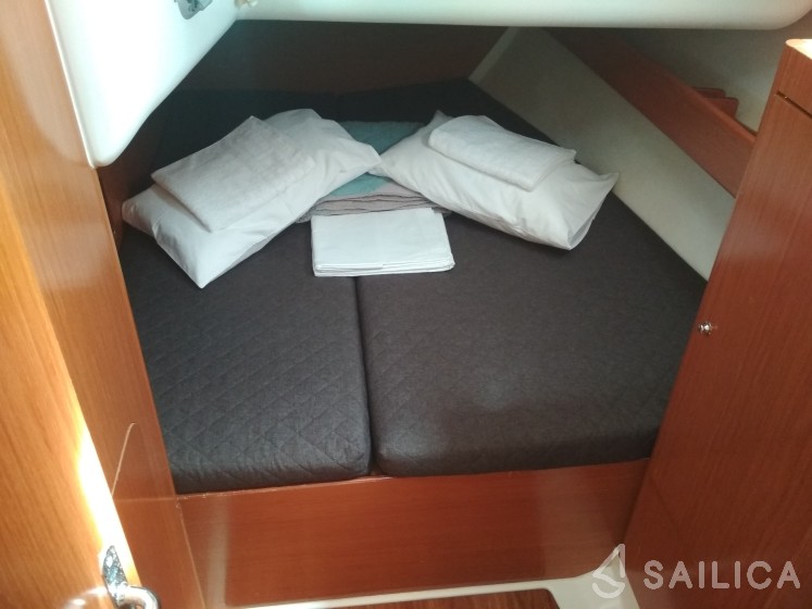 Cyclades 43.4 - Yacht Charter Sailica