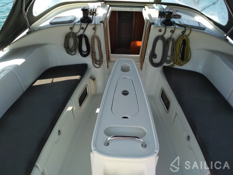Cyclades 43.4 - Yacht Charter Sailica